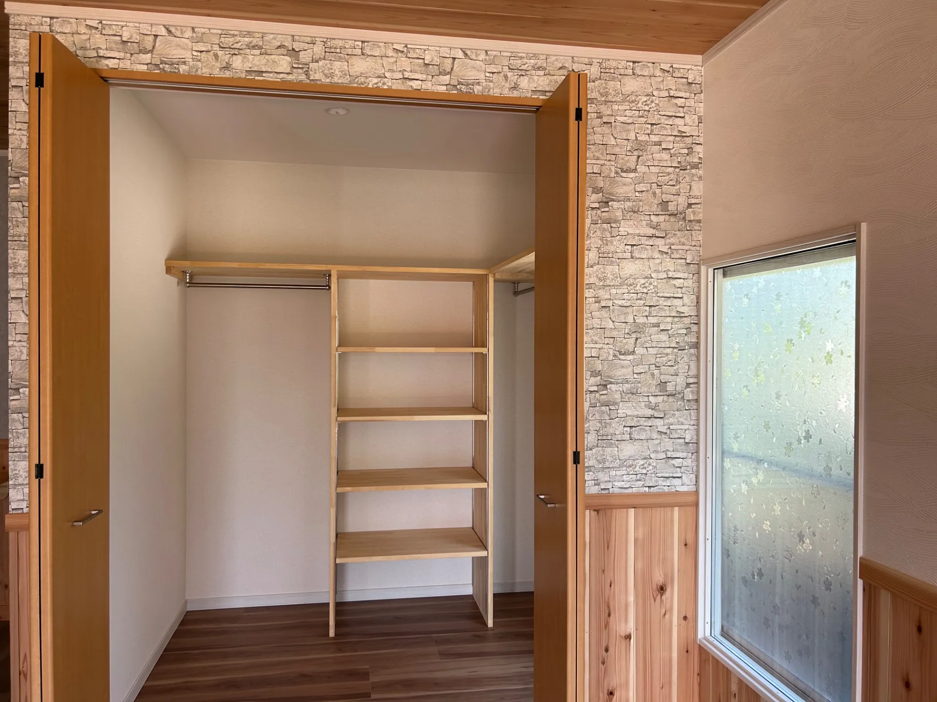 キッチン・居間・クローゼット