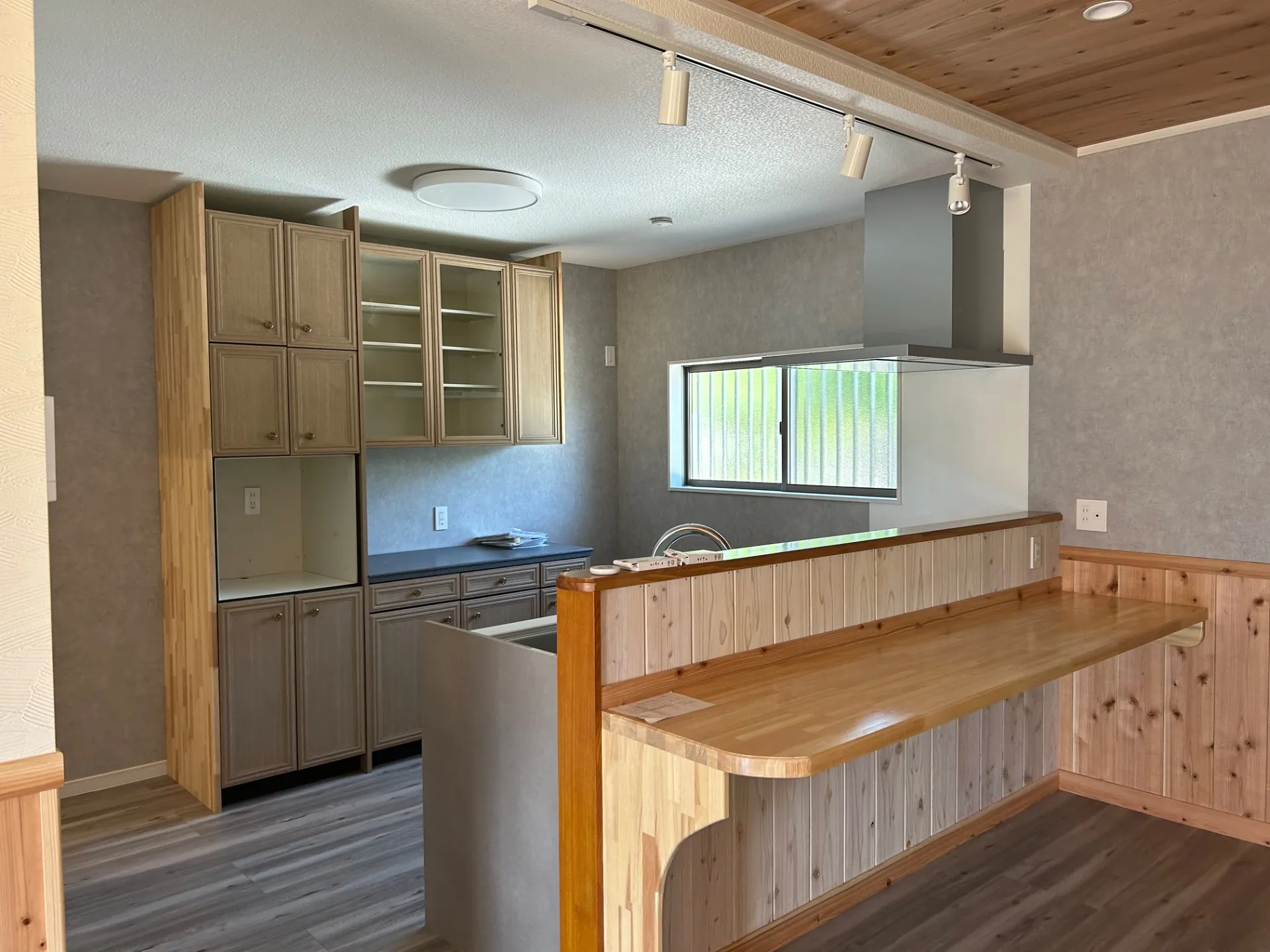 キッチン・居間・クローゼット